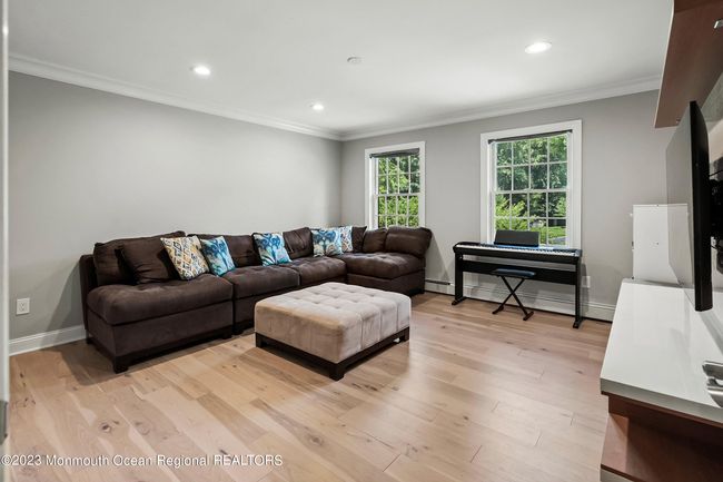 17 Raintree Ct, House other with 5 bedrooms, 5 bathrooms and null parking in Holmdel NJ | Image 38