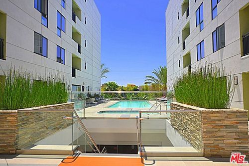 327-1234 Wilshire Blvd, Los Angeles, CA, 90017 | Card Image
