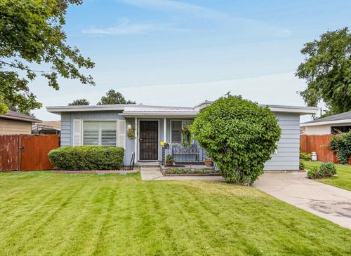 378 Willow Street, Elko, NV, 89801 | Card Image
