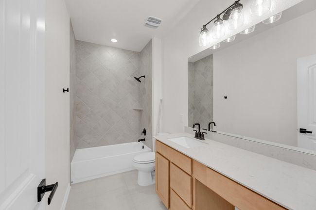 15009 Kiger Mustang Dr, House other with 4 bedrooms, 2 bathrooms and 2 parking in Manor TX | Image 24