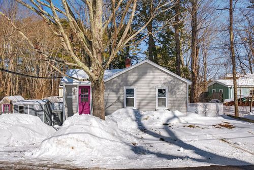 13 Highland Avenue, Cumberland, ME, 04021 | Card Image