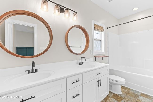712 Ashley Meadow Ln, House other with 3 bedrooms, 2 bathrooms and 2 parking in Jacksonville NC | Image 14