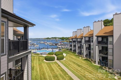 18841 Vineyard Point Ln, Cornelius, NC, 28031-7995 | Card Image