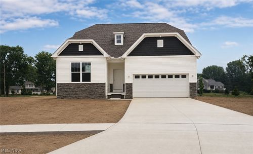4571 Robinwood Ct, Medina, OH, 44256-9833 | Card Image