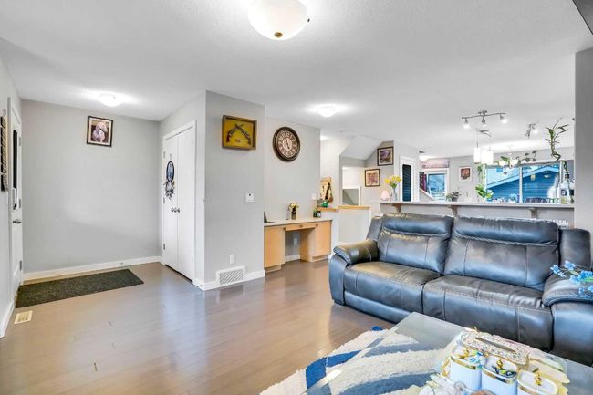 1240 Kings Heights Rd Se, House other with 4 bedrooms, 5 bathrooms and 4 parking in Airdrie AB | Image 28