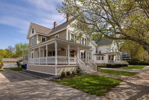 6 Gill St, Exeter, NH, 03833-2620 | Card Image