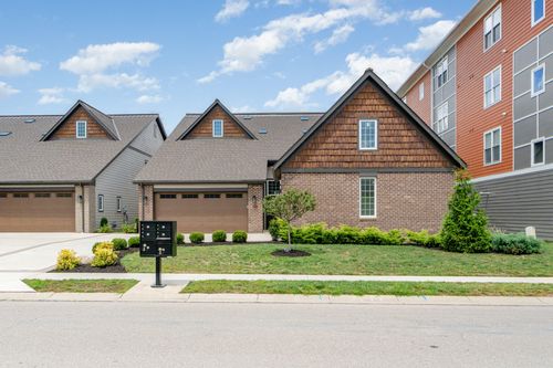 202-605 Manhattan Blvd, Dayton, KY, 41074-7501 | Card Image