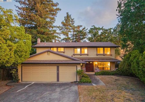 2175 Lariat Ln, Walnut Creek, CA, 94596-6514 | Card Image