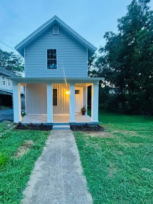 1911 Bransford St, Lynchburg, VA, 24504-3205 | Card Image