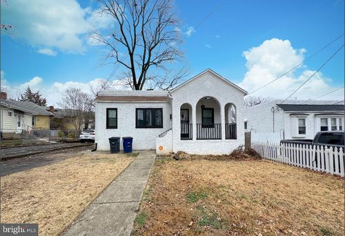 3717 37th Pl, BRENTWOOD, MD, 20722-1815 | Card Image