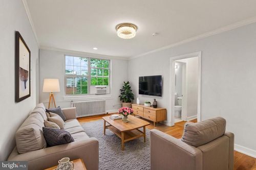 apt-305-939 Longfellow St Nw, WASHINGTON, DC, 20011-8231 | Card Image
