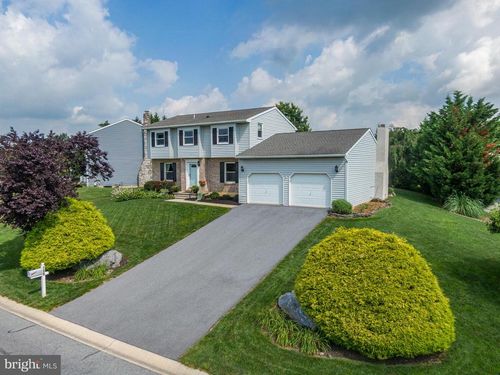 198 Genesis Dr, BLANDON, PA, 19510-9778 | Card Image