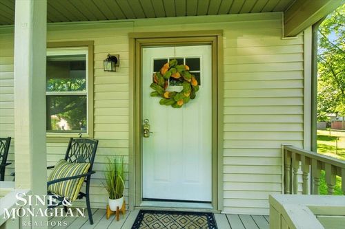 1653 Vermont Ave, Marysville, MI, 48040-1744 | Card Image