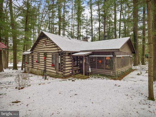 10086 Golf Course Rd, FAYETTEVILLE, PA, 17222-9201 | Card Image