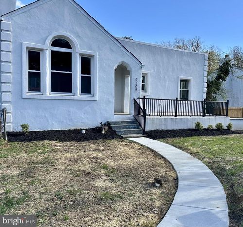 9305 Colesville Rd, SILVER SPRING, MD, 20901-4817 | Card Image