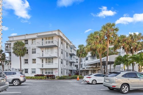 212-1913 S Ocean Dr, Hallandale Beach, FL, 33009-5951 | Card Image