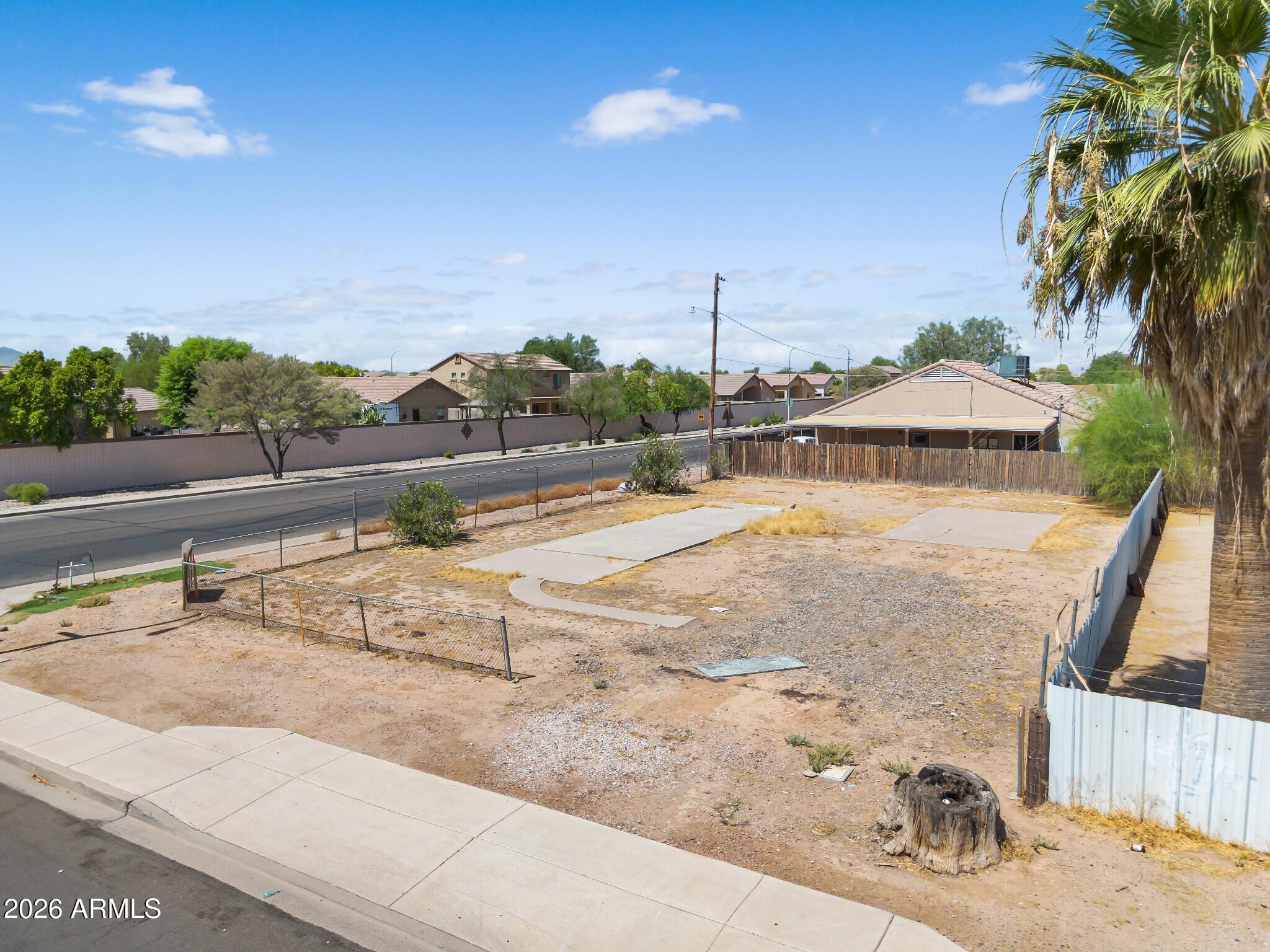 Land in Avondale
