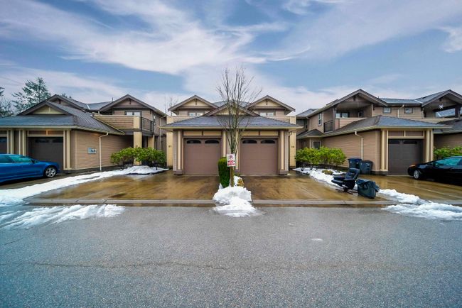 30 - 15168 66 A Avenue, Townhouse with 4 bedrooms, 3 bathrooms and 4 parking in Surrey BC | Image 2