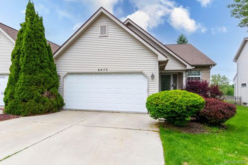 6075 Davison Rd, Burton, MI, 48509-1606 | Card Image