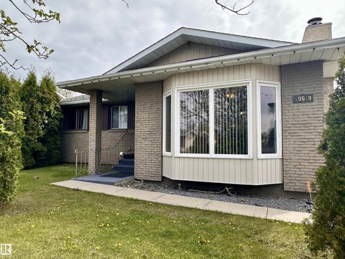 10619 108 Ave, Westlock, AB, T7P1C7 | Card Image