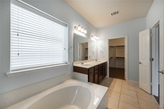 8901 Whitehead St, Townhouse with 4 bedrooms, 3 bathrooms and null parking in McKinney TX | Image 25