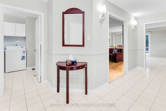 1 Tasha Crt, House other with 4 bedrooms, 3 bathrooms and 2 parking in Woodbridge ON | Image 4
