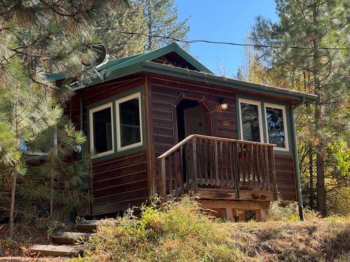1-109 S 3rd Avenue S, Chiloquin, OR, 97624 | Card Image
