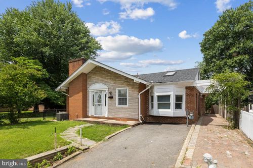 202 S Cherry St, FALLS CHURCH, VA, 22042-2444 | Card Image