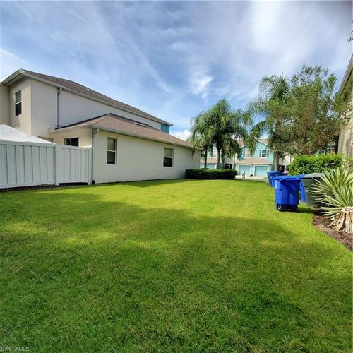 apt-101-3616 Pine Oak Cir, FORT MYERS, FL, 33916-7440 | Card Image