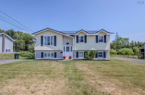 42-44 Daley Dr, Sydney, NS, B1R2J4 | Card Image