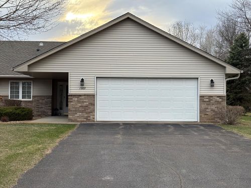 1009 Fairway Dr, Princeton, MN, 55371-2243 | Card Image