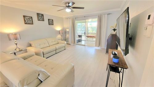 apt-7a-300 Valley Stream Dr, NAPLES, FL, 34113-4111 | Card Image