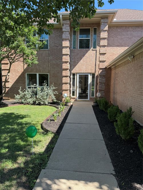 7433 Steward Ln, North Richland Hills, TX, 76182-4555 | Card Image