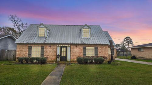 6275 Westgate Dr, Beaumont, TX, 77706-4321 | Card Image