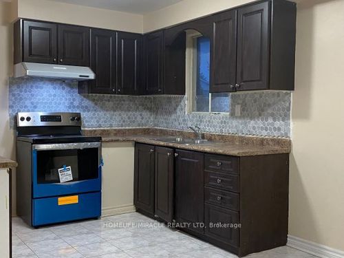 36 Bruce Beer Dr, Brampton, ON, L6V2W9 | Card Image