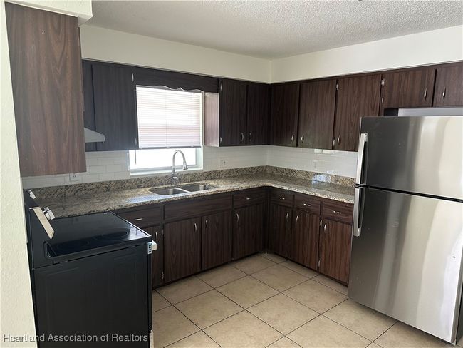 1834 Koy Dr, House other with 3 bedrooms, 2 bathrooms and null parking in Sebring FL | Image 6