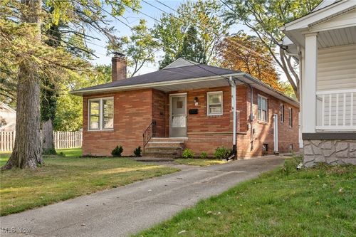 69 Nordham Dr, Bedford, OH, 44146-2855 | Card Image