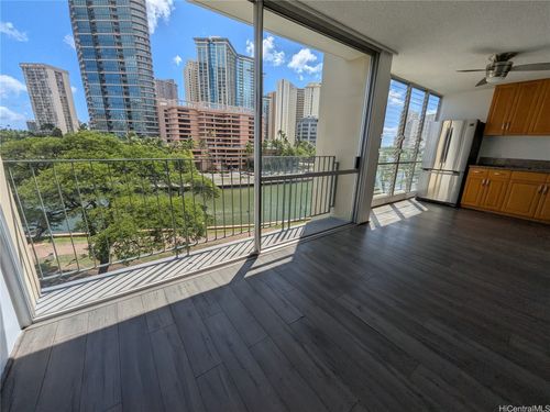 606-620 Mccully St, Honolulu, HI, 96826-3940 | Card Image