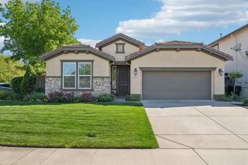 2201 Clearbrook Cir, Roseville, CA, 95747-8839 | Card Image