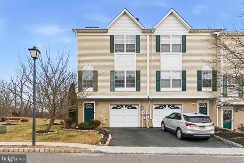 312 George Wilson Blvd, Flemington, NJ, 08822-3516 | Card Image