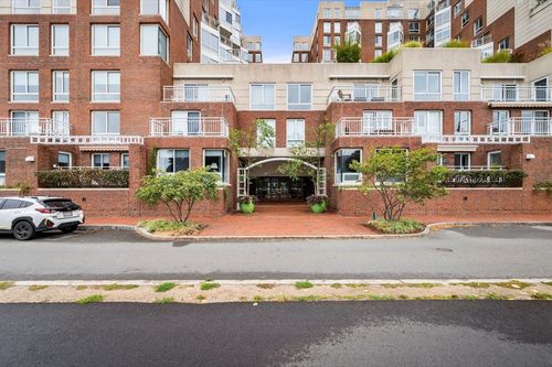 101-75 Cambridge Prkwy, Cambridge, MA, 02142 | Card Image
