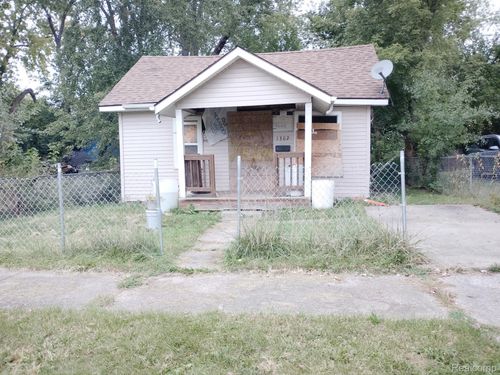 1302 Huron St, Flint, MI, 48507-2319 | Card Image