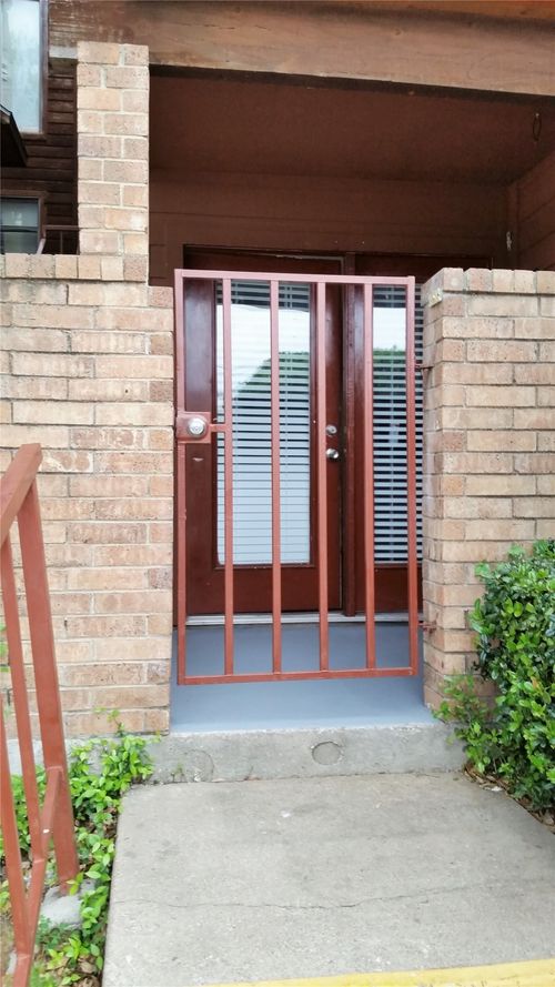 apt-g102-2300 Balsam Dr, Arlington, TX, 76006-5907 | Card Image