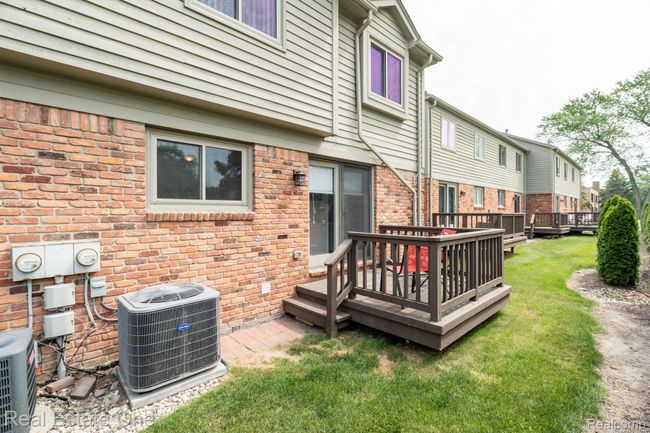 30-web-or-mls-438 Oakgrove Ct-30.jpg | Image 25