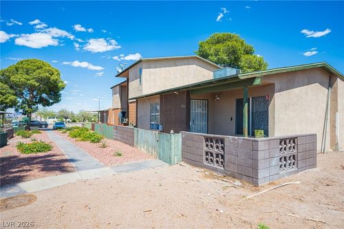 209 E Van Wagenen St, Henderson, NV, 89015-7363 | Card Image