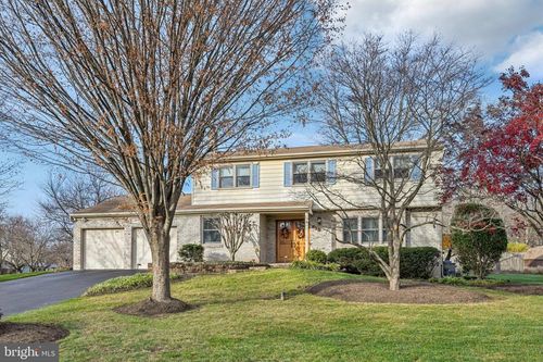 513 Mourning Dove Rd, NORRISTOWN, PA, 19403-1807 | Card Image