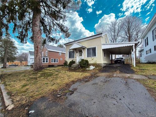 504 Cayuga St, Fulton, NY, 13069-1836 | Card Image