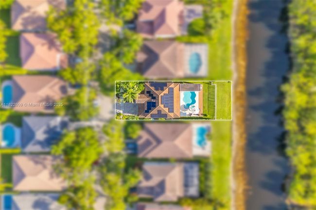 942 Lavender Cir, House other with 4 bedrooms, 3 bathrooms and null parking in Weston FL | Image 52