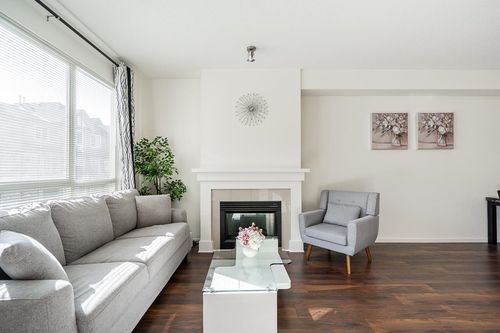 23-9088 Halston Crt, Burnaby, BC, V3N0A7 | Card Image