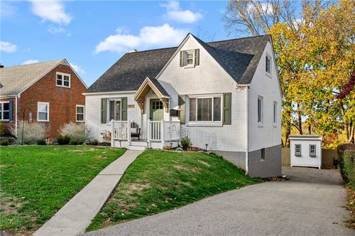 1482 Blossom Hill Rd, Castle Shannon, PA, 15234-2338 | Card Image